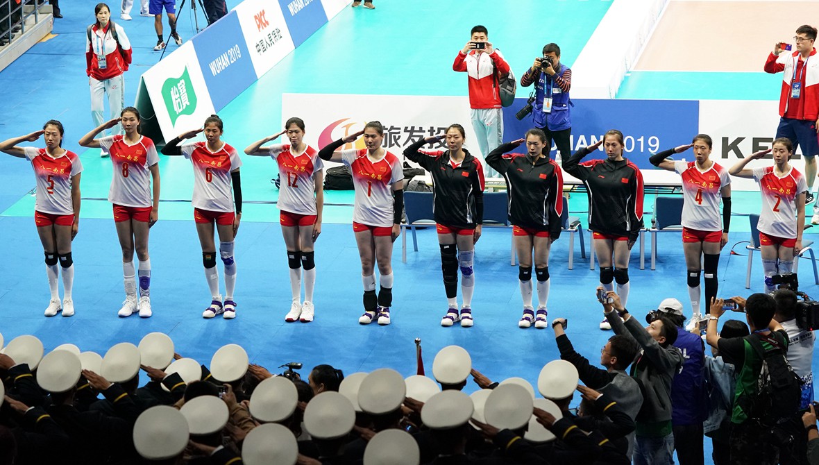 新华社军运会图片佳作：赛场