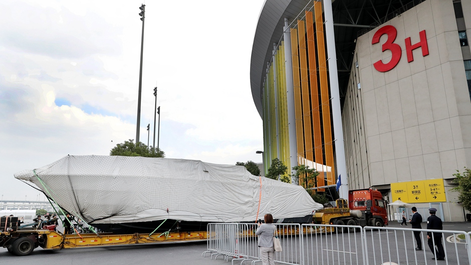 首件展品进馆 第二届进博会进入布展阶段