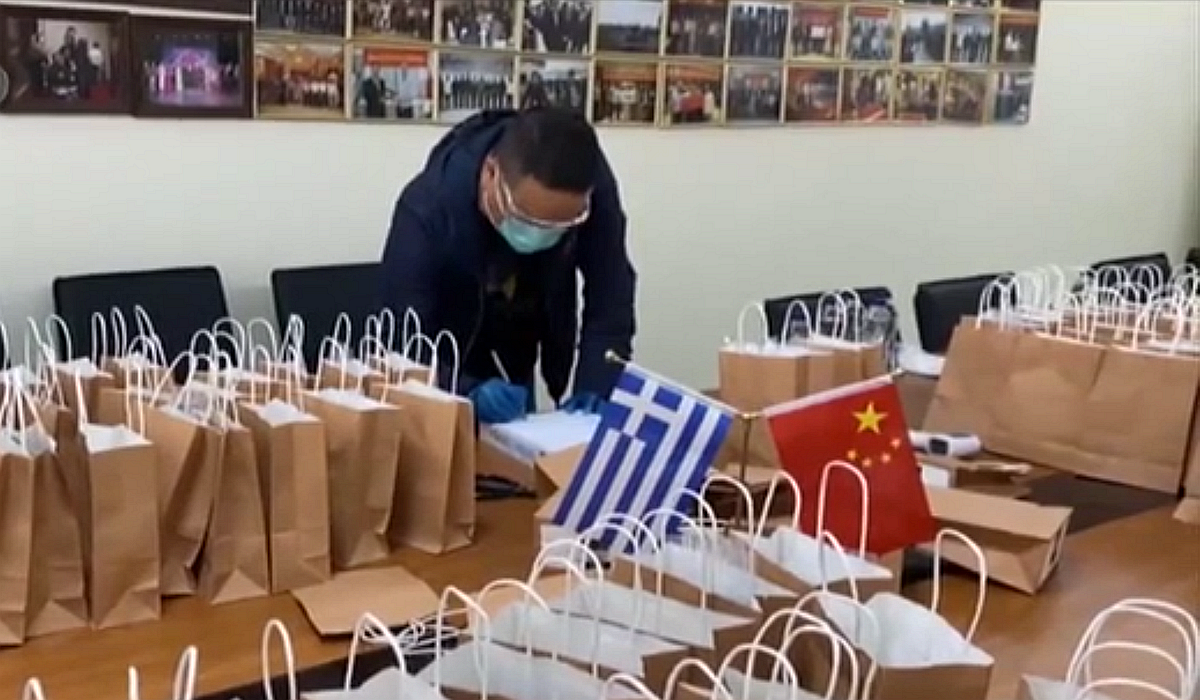 希腊：迎新春共抗疫 我使馆向华人发“春节包”