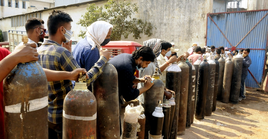 纵论天下| 连续一周每日确诊病例超30万，印度疫情或滑向失控！