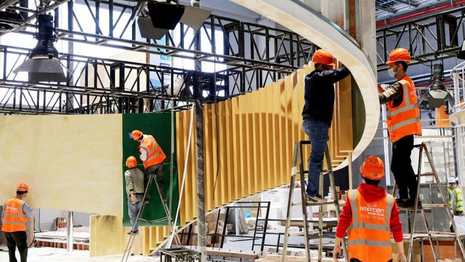 进博场馆布展忙