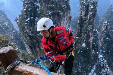 峰林踏雪探&ldquo;侠&rdquo;踪