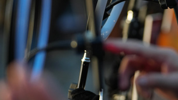 &ldquo;持证上岗&rdquo;新规落地，规范专业类网络直播