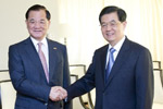 胡锦涛会见连战