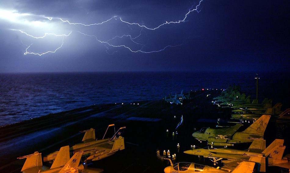 那些电闪雷鸣的夜晚——美英联军空袭伊拉克回顾