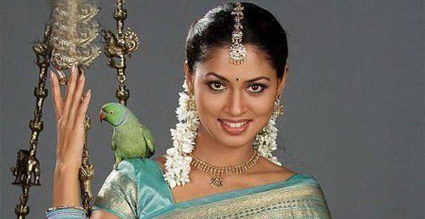 揭印度古老圣女习俗