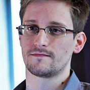 港府专人保护斯诺登