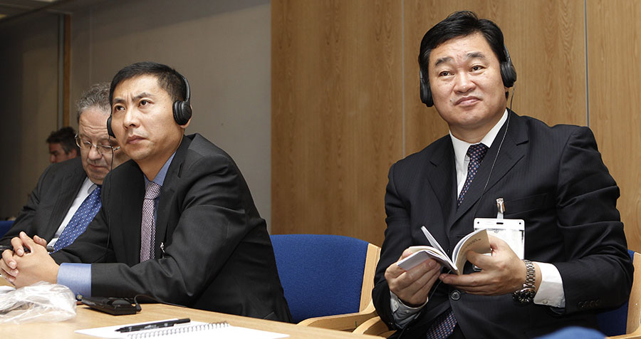 新华网总裁田舒斌在圆桌会议现场