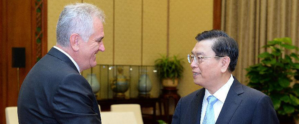 [资料图]张德江会见塞尔维亚总统尼科利奇