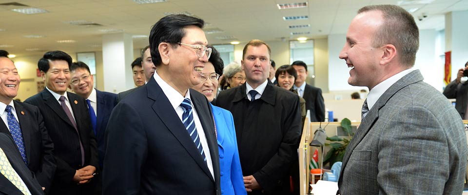 张德江考察华为公司俄罗斯子公司