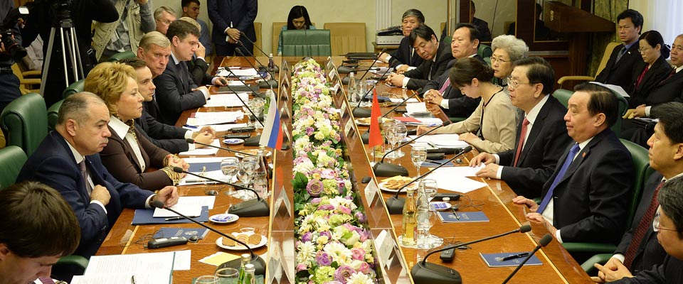 张德江出席中俄议会合作委员会第七次会议