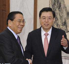张德江会见老挝国家主席