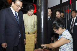 李克强参观清迈园博园