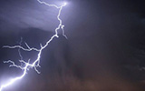 暴风闪电野火严寒 极端天气美国扎堆(组图)