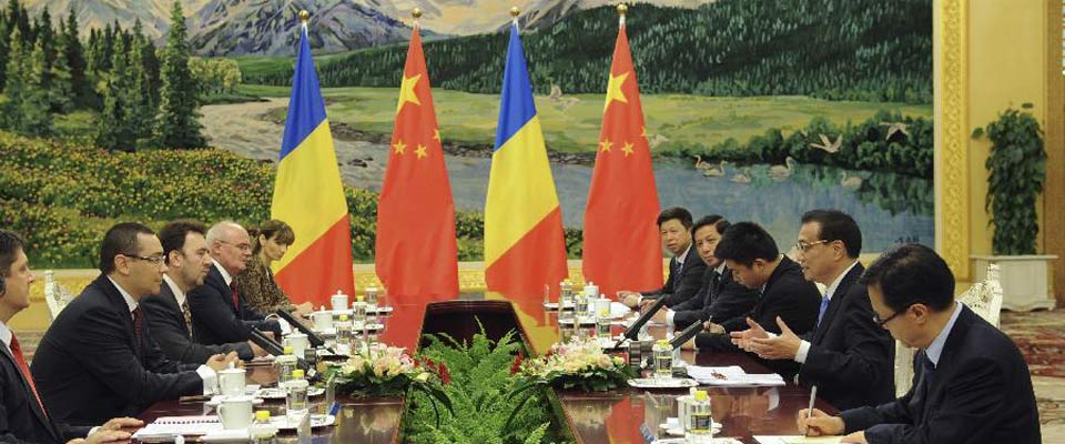 7月2日：李克强会见罗马尼亚总理蓬塔