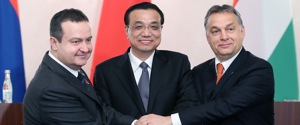 李克强与匈牙利总理欧尔班、塞尔维亚总理达契奇共同宣布合作建设匈塞铁路