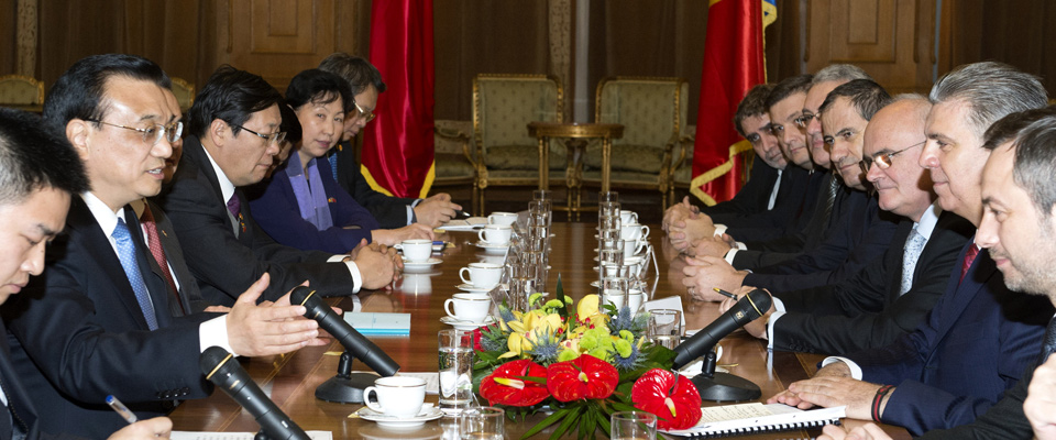 李克强会见罗马尼亚众议长兹戈内亚