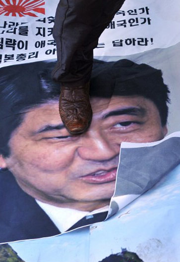 安倍最近举动似患禽流感