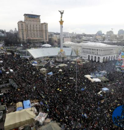 乌两派对峙美俄背后发力