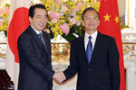 温家宝会见日本首相菅直人