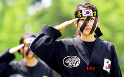 韓國美女特種兵訓練時的颯爽英姿(組圖)