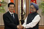胡锦涛主席同印度总理辛格出席“中印友好合作年”启动仪式