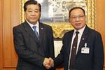 贾庆林会见泰国国会主席兼下议长颂萨