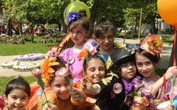 阿塞拜疆首都举办花卉节(组图)