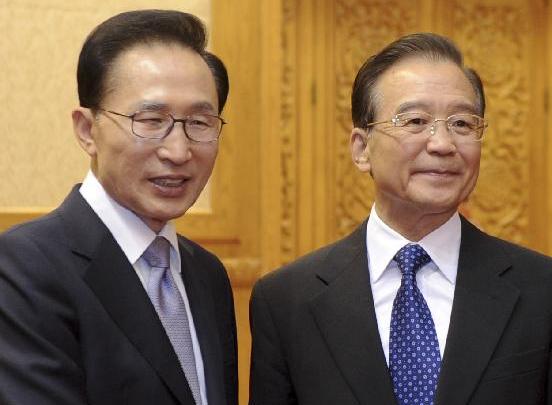 温家宝会见韩国总统李明博