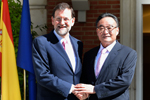 吴邦国会见西班牙首相拉霍伊