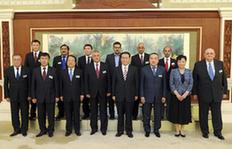 李长春会见出席上合组织成员国文化部长会晤的各国代表团团长
