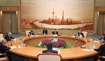上海合作組織成員國元首理事會第十二次會議在北京舉行小范圍會談