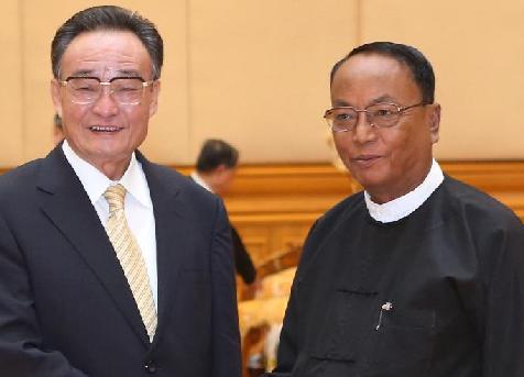 吴邦国会见缅甸联邦议会议长兼民族院议长吴钦昂敏
