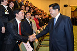 贾庆林在罗马会见华侨华人代表