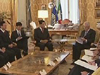贾庆林会见意大利总理