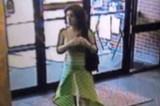 美国&ldquo;女子&rdquo;抢银行被疑系男扮女装/组图