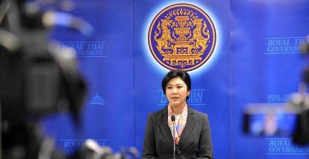 英拉被判违宪并解职后发表讲话（组图）