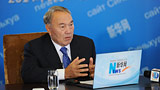 哈萨克斯坦总统纳扎尔巴耶夫与中国网民在线交流