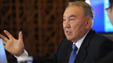 哈萨克斯坦总统纳扎尔巴耶夫与中国网民在线交流