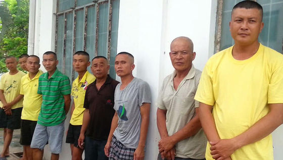 菲律宾公布中国被扣渔民最新照片