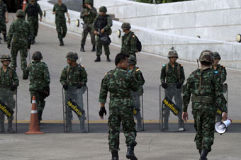 泰国陆军司令宣布发动军事政变