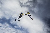 极限跳伞：征服阿尔卑斯山的人（高清组图）