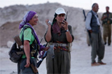 伊拉克库尔德女兵在前线作战