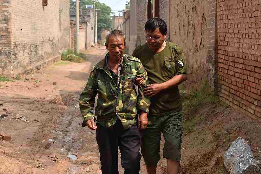 &ldquo;傻子&rdquo;冀鸿旗和孤寡老人的约定