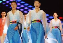 仁川亚运会颁奖礼仪小姐服装曝光