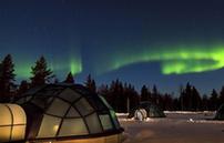芬兰冰屋酒店美哭众人 壮丽极光一览无余