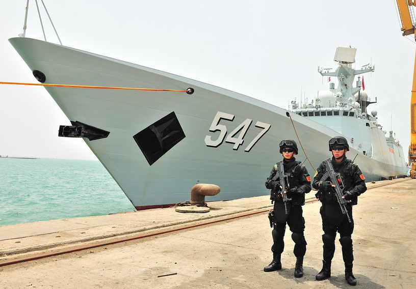 海军从也门撤离中外公民全景回顾