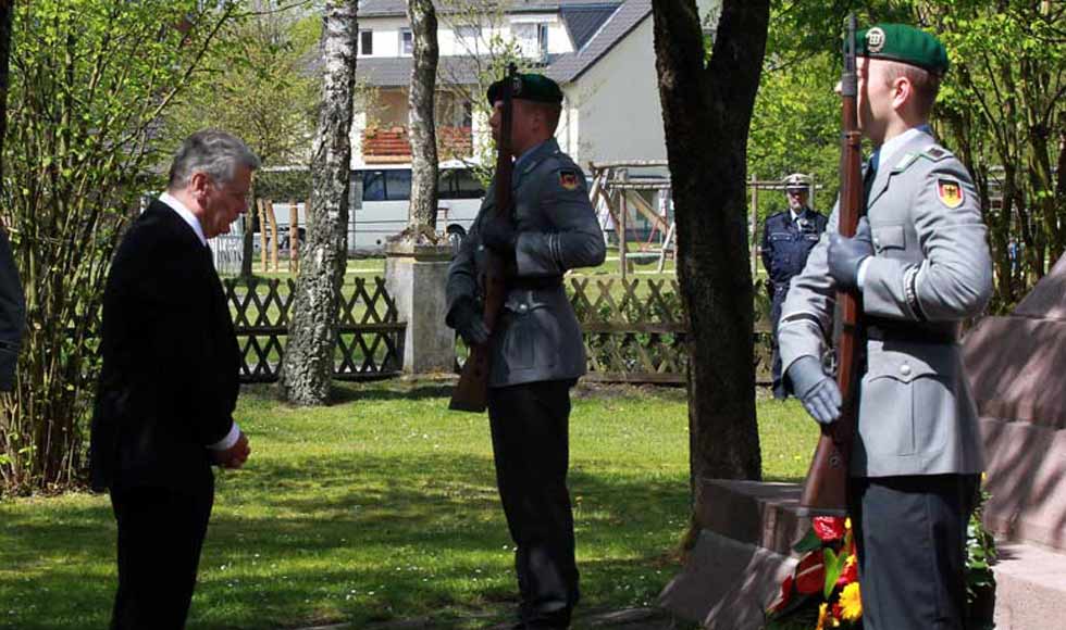 德國總統出席蘇軍戰俘營紀念活動