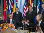 联合国午宴邀各国政要 普京奥巴马碰杯【组图】