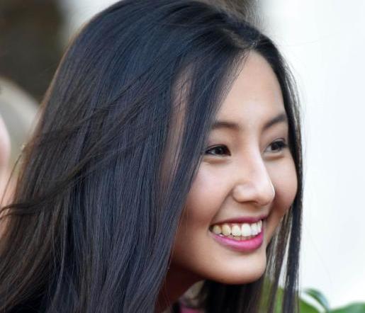 美国2015玫瑰公主出炉 17岁华裔女孩刘瑞麒入选